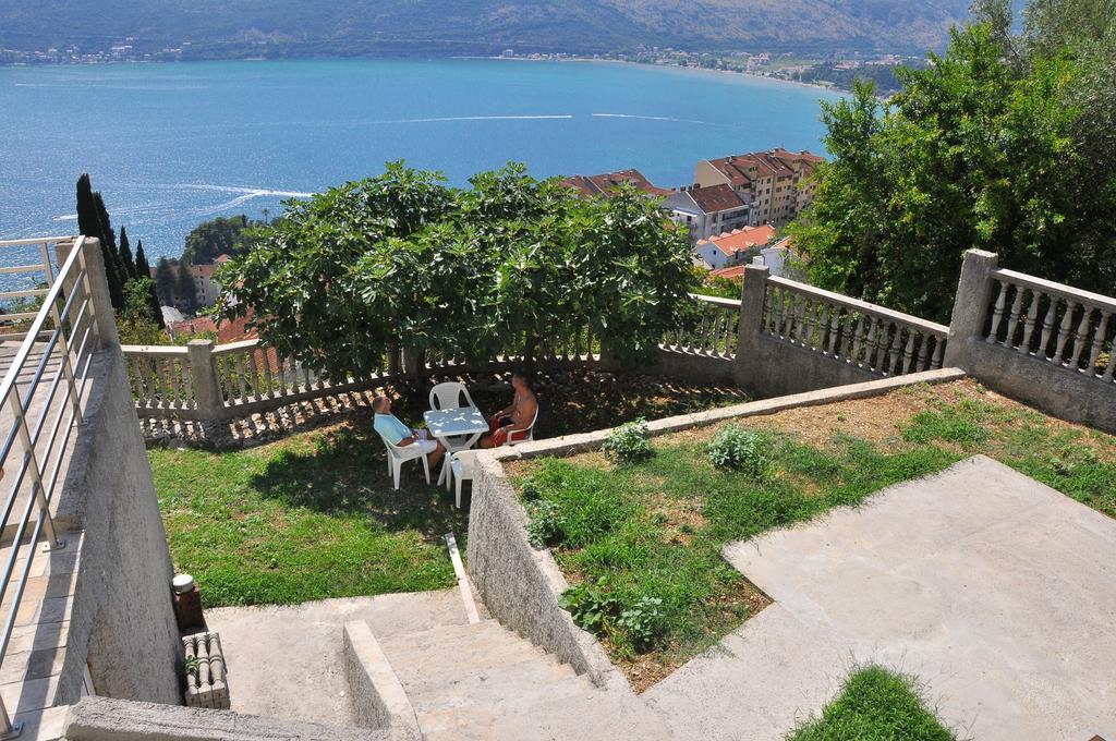 Apartment Bayer Herceg Novi Esterno foto